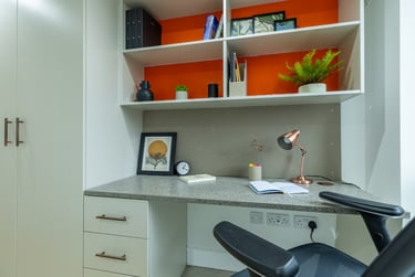 Classic En Suite - Image 2